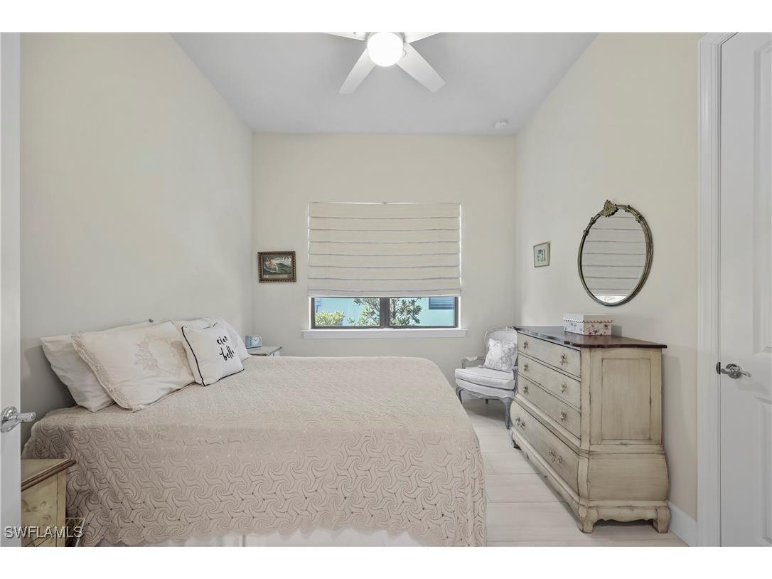 2048 Yellowfin Circle Naples FL 34114 226002105 image17