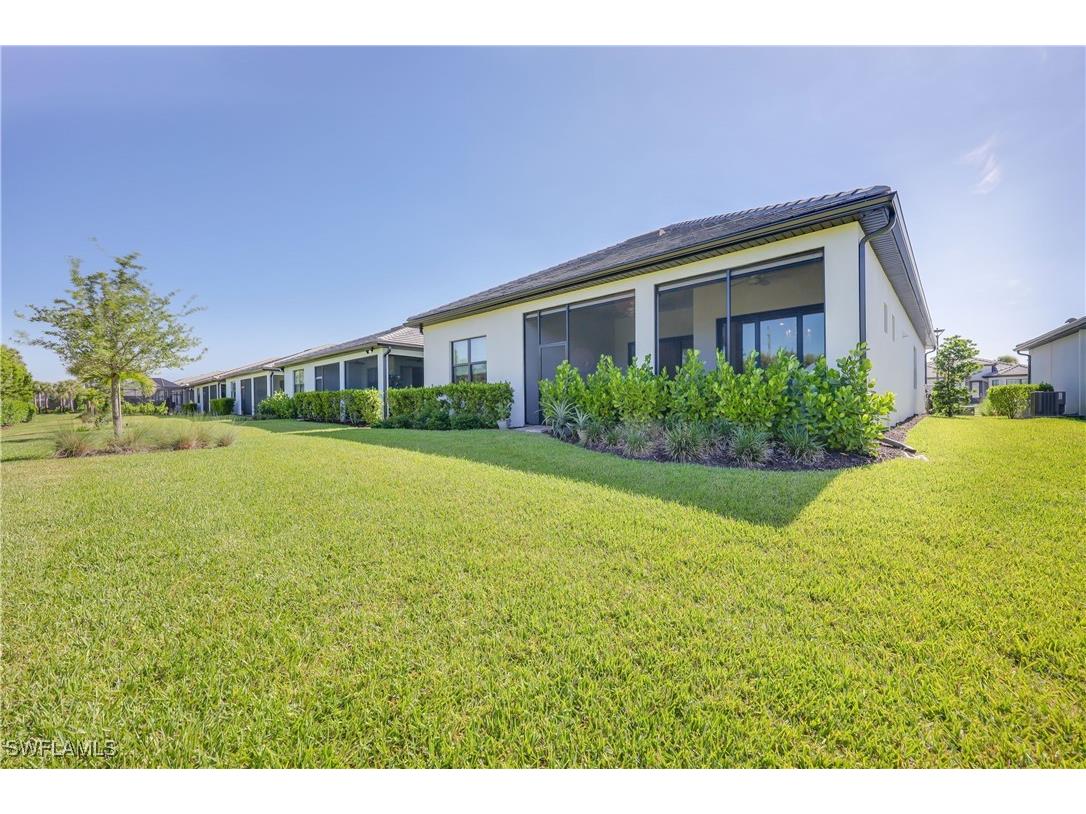 2048 Yellowfin Circle Naples FL 34114 226002105 image27