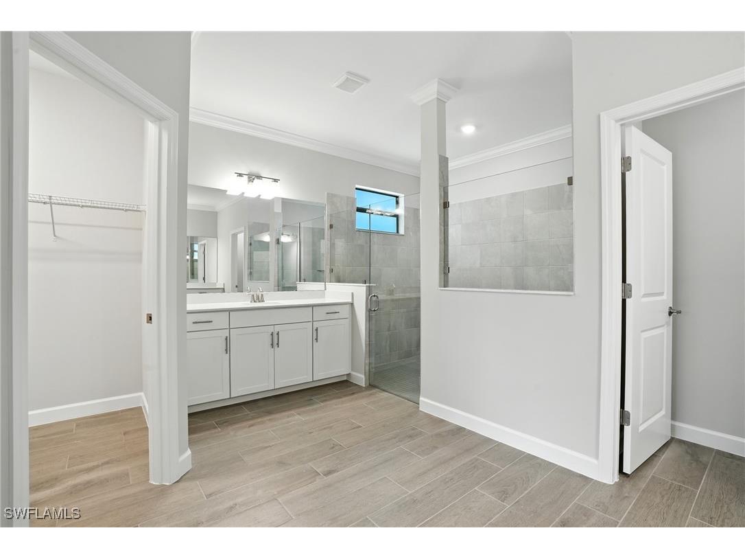 20489 Verawood Loop Estero FL 33928 225066637 image30