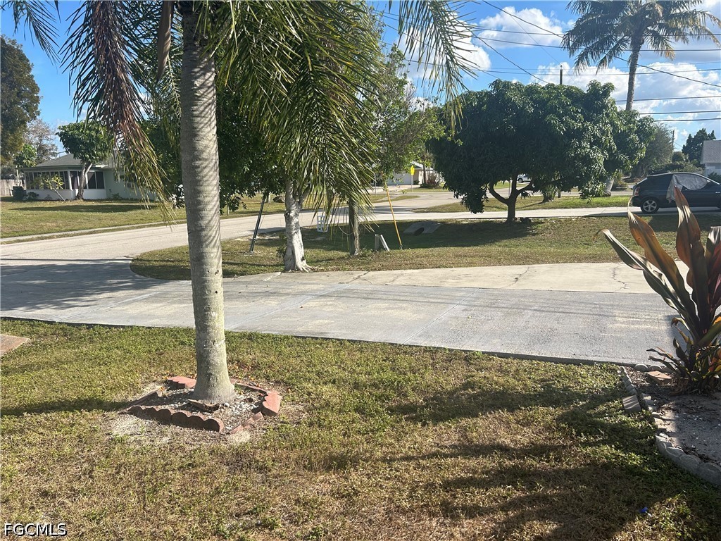 2049 50th Street SW Naples FL 34116 2026017896 image4