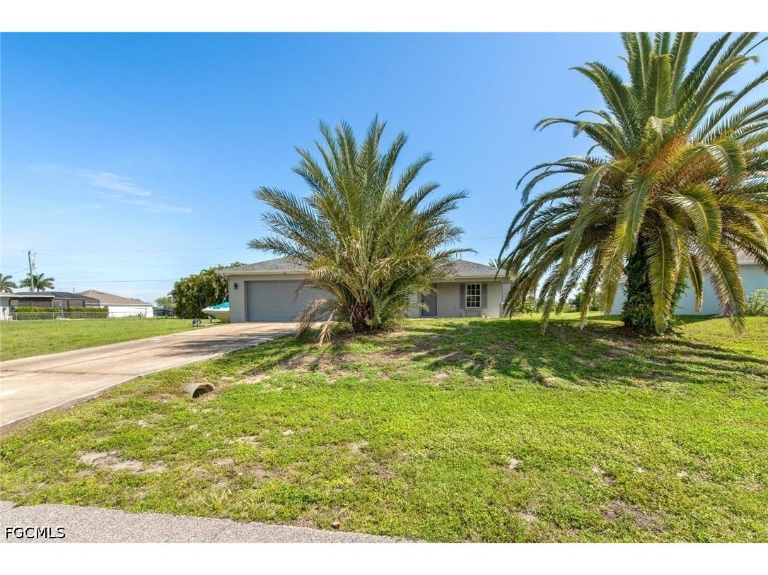 2049 NE 25th Street Cape Coral FL 33909 2026026217 image1