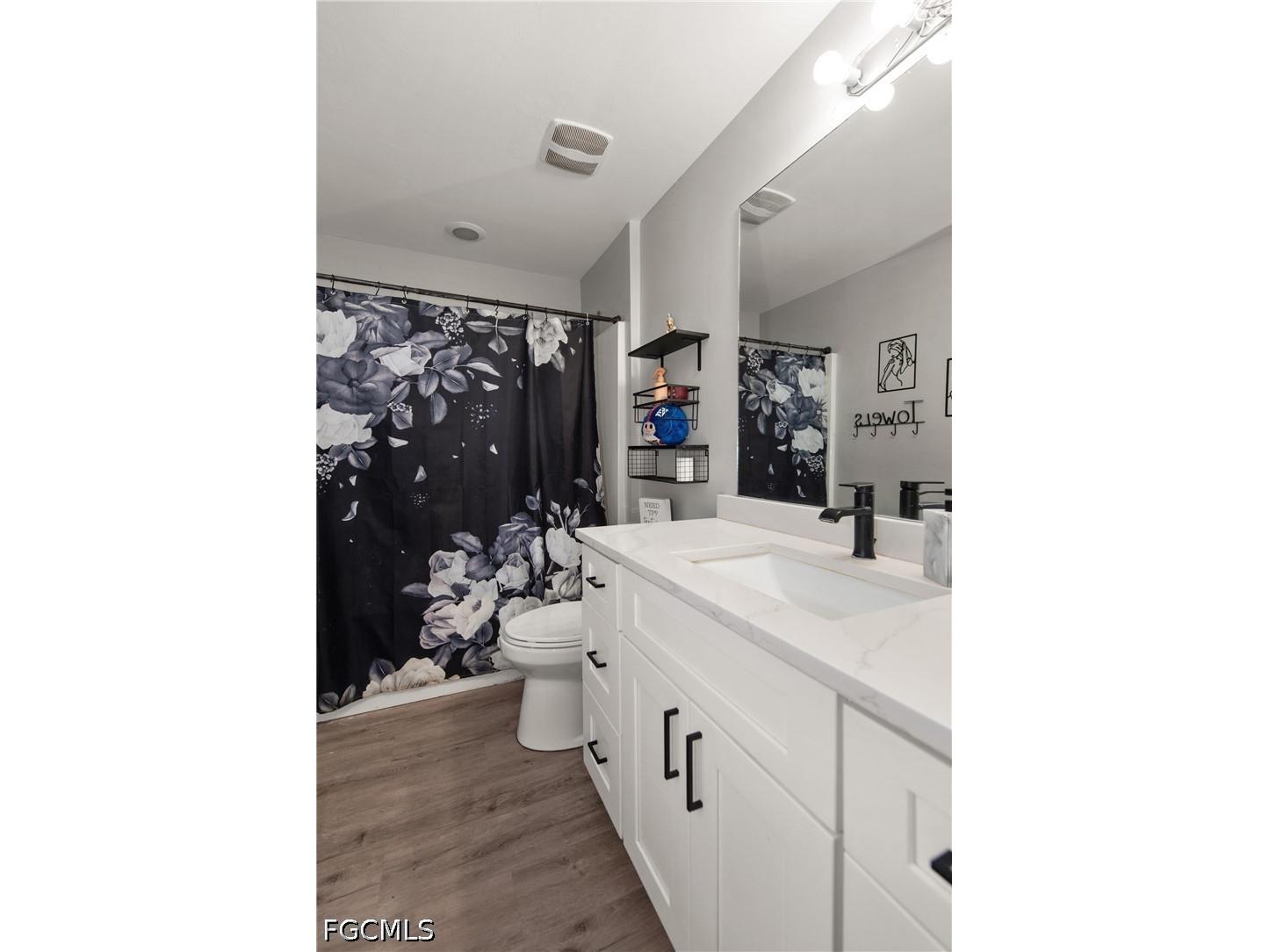 2049 NE 25th Street Cape Coral FL 33909 2026026217 image17