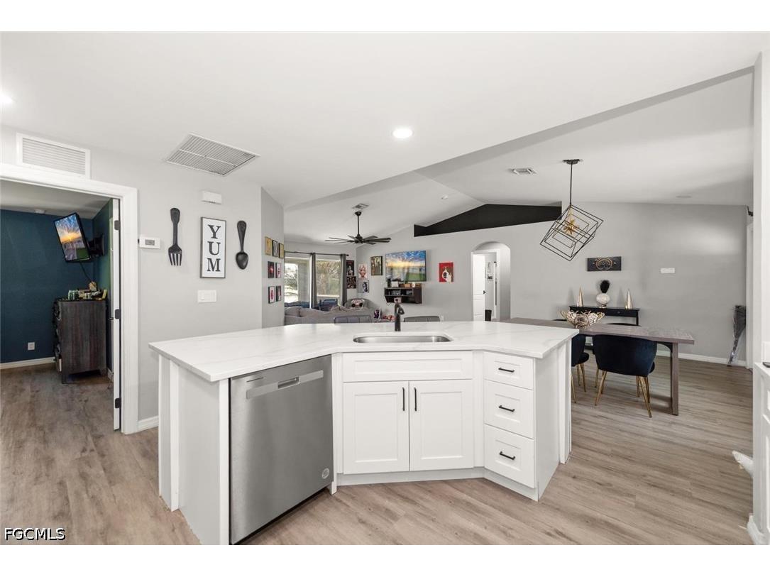 2049 NE 25th Street Cape Coral FL 33909 2026026217 image7