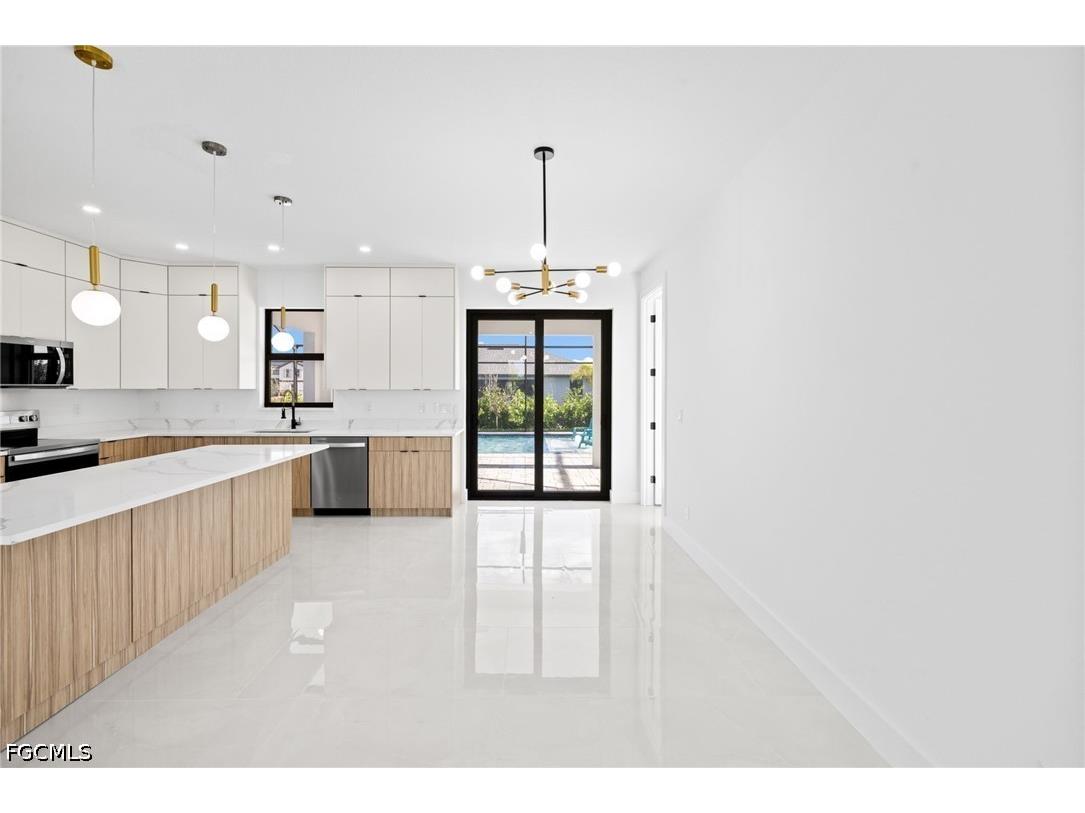 2049 NW 4th Street Cape Coral FL 33993 2026018812 image11