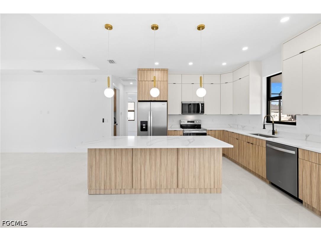 2049 NW 4th Street Cape Coral FL 33993 2026018812 image13