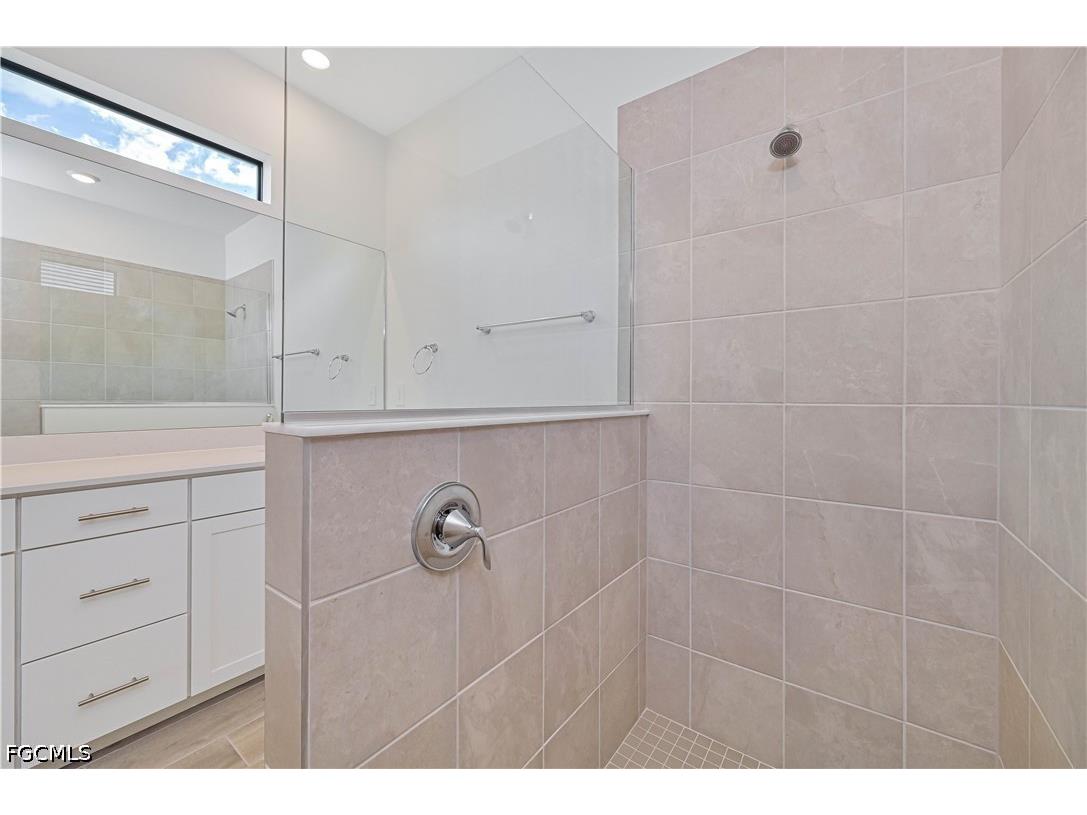 20492 Verawood Loop Estero FL 33928 2026021735 image18
