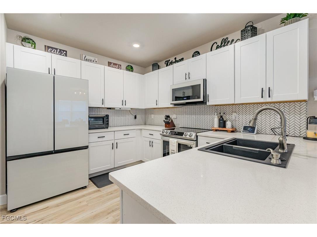 20498 Plumwood Loop North Fort Myers FL 33917 2025007485 image4