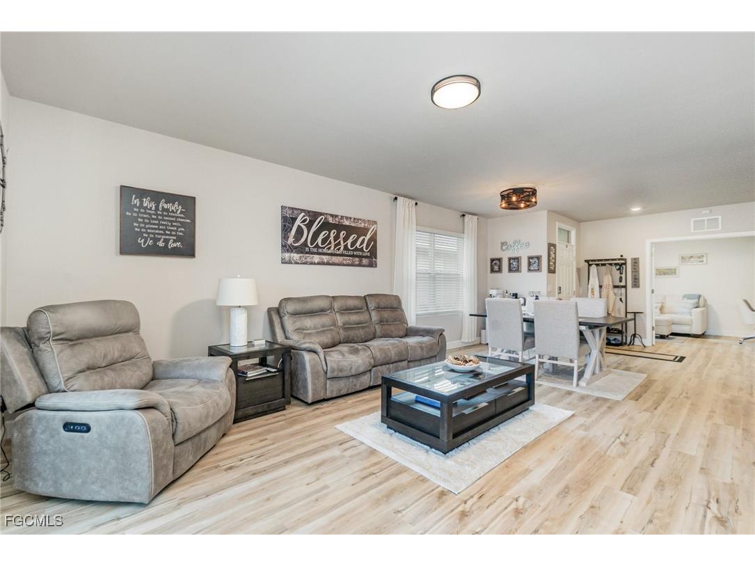 20498 Plumwood Loop North Fort Myers FL 33917 2025007485 image9