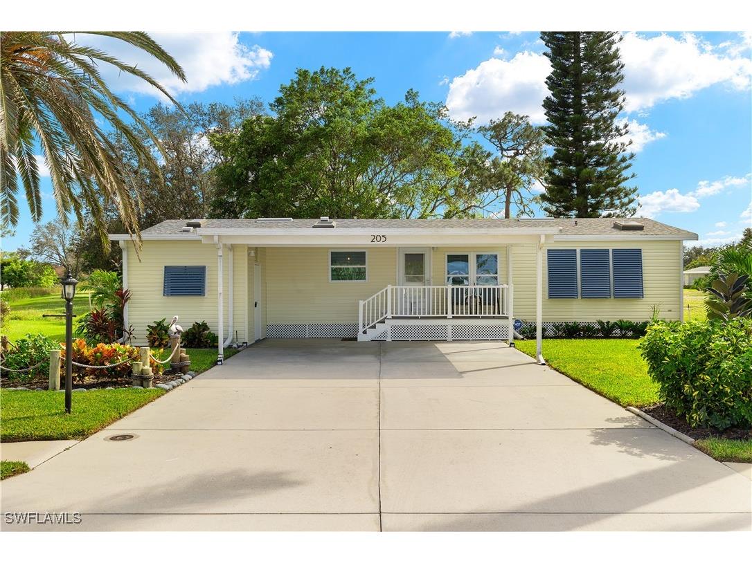 205 Belle Isle Court Naples FL 34112 224091341 image1