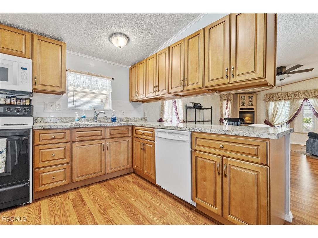 205 Carriage Lane North Fort Myers FL 33917 2026005967 image19