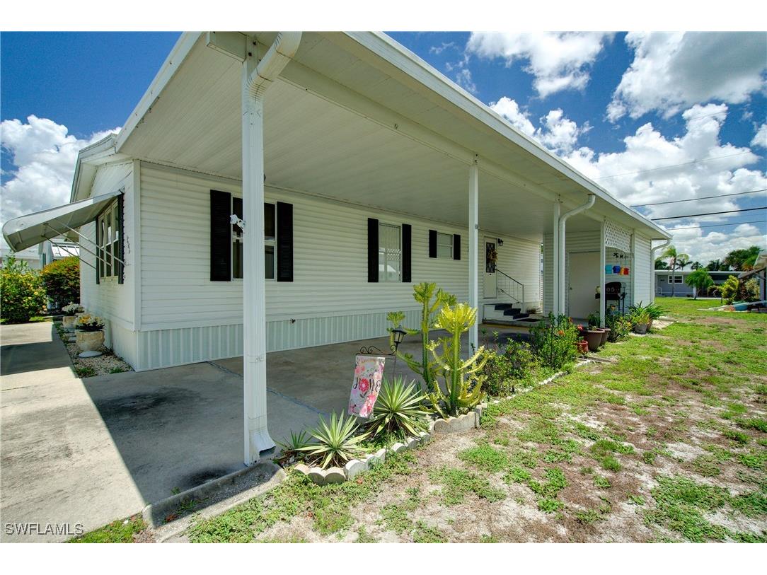 205 Carriage Lane North Fort Myers FL 33917 225055940 image1