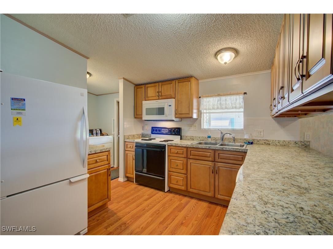 205 Carriage Lane North Fort Myers FL 33917 225055940 image3