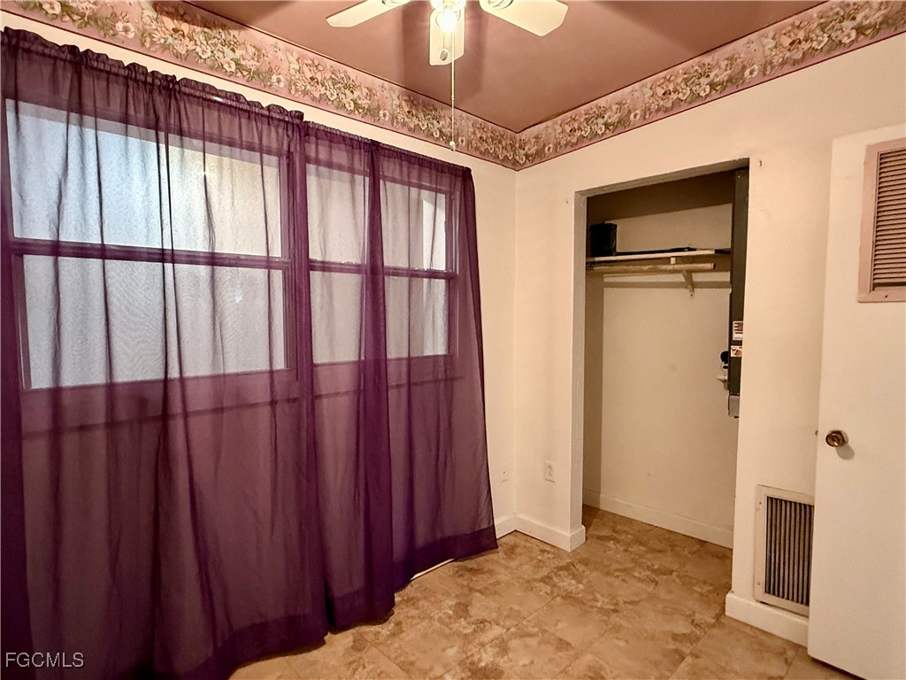 205 Martin Drive NE Port Charlotte FL 33952 2025012281 image24