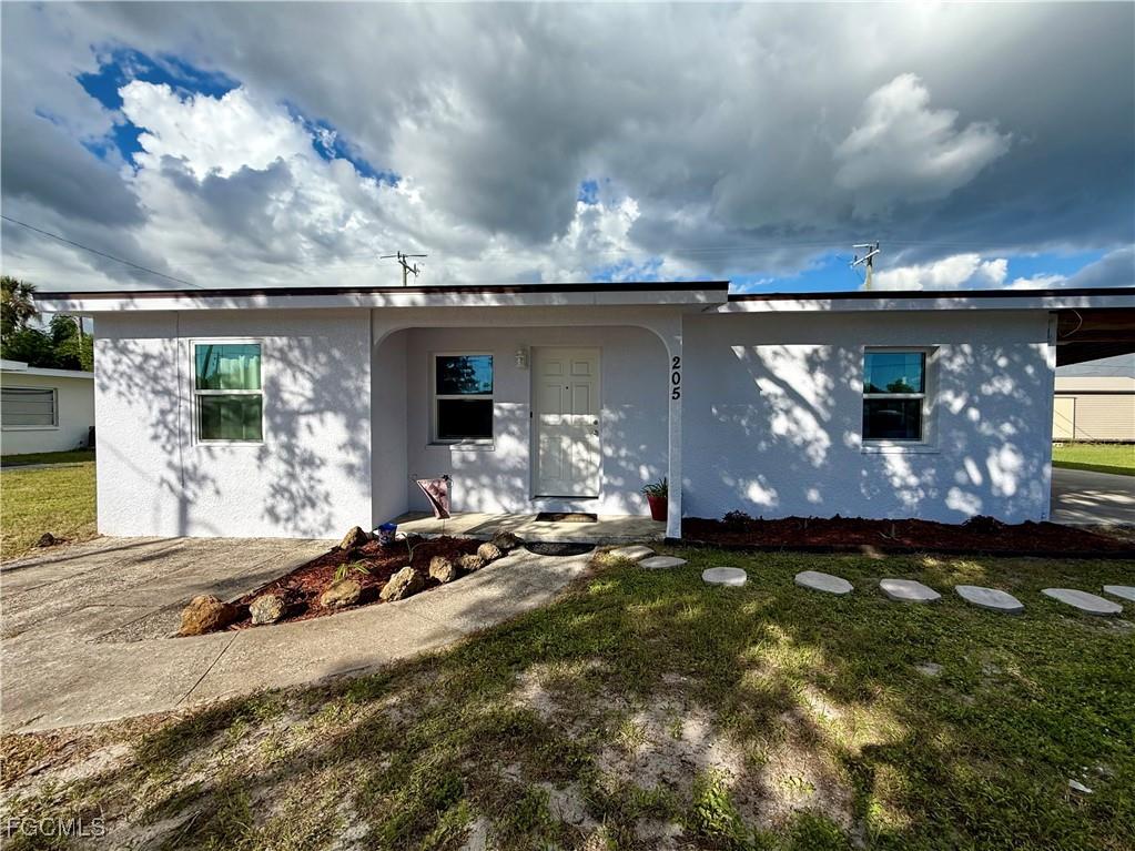 205 Martin Drive NE Port Charlotte FL 33952 2025012281 image4