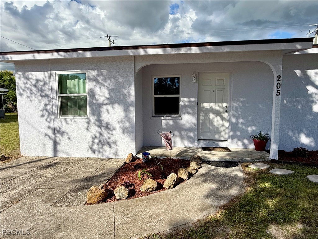 205 Martin Drive NE Port Charlotte FL 33952 2025012281 image5
