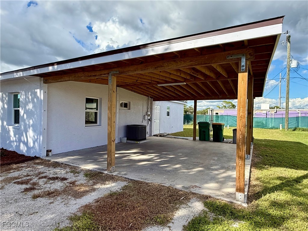 205 Martin Drive NE Port Charlotte FL 33952 2025012281 image8