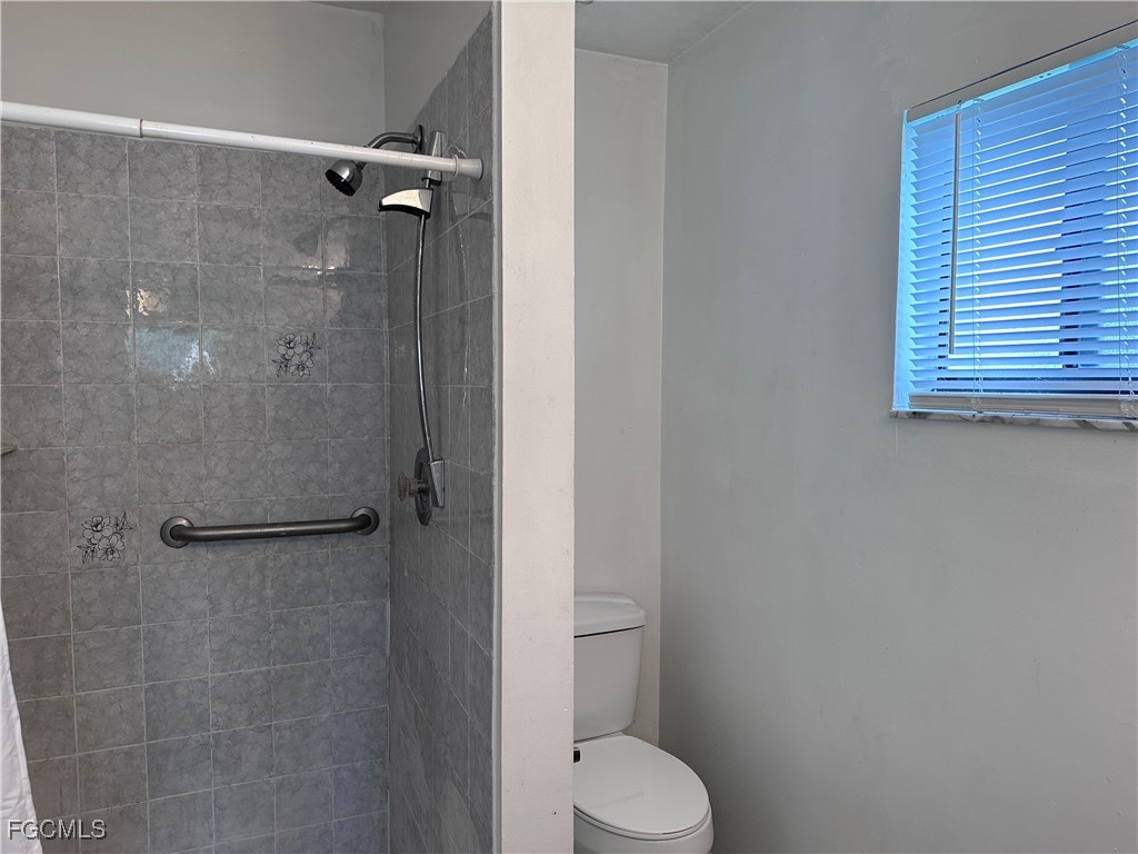 205 NE 9th Court Cape Coral FL 33909 2025008526 image14