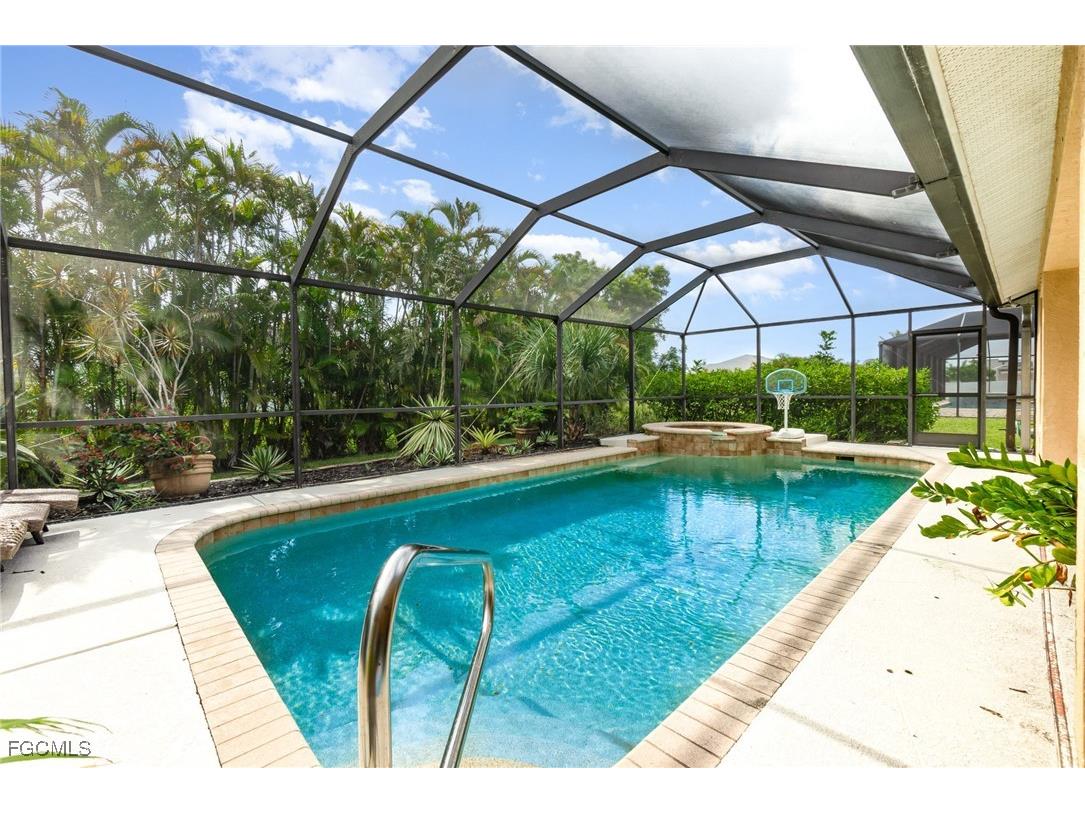 205 NW 36th Avenue Cape Coral FL 33993 2025004161 image4