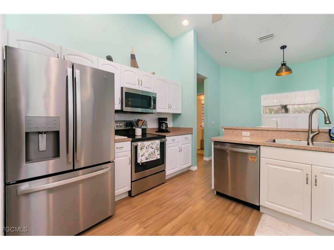 205 NW 36th Avenue Cape Coral FL 33993 2025004161 image6