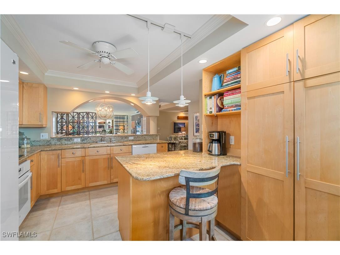 205 Park Shore Drive #4-413 Naples FL 34103 225080470 image9