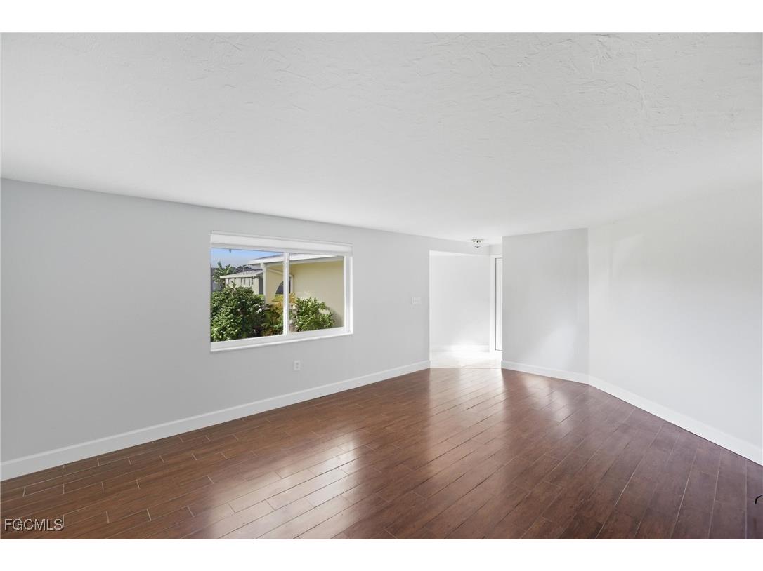 205 SE 44th Terrace Cape Coral FL 33904 2025017956 image5