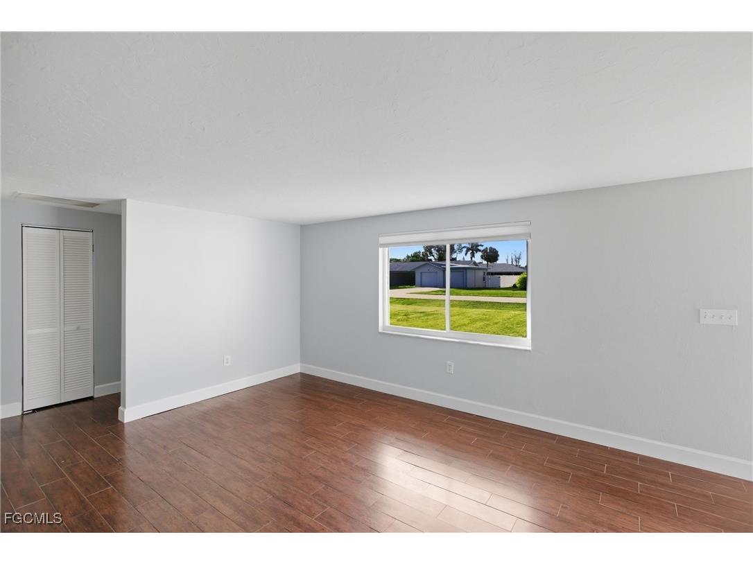 205 SE 44th Terrace Cape Coral FL 33904 2025017956 image6
