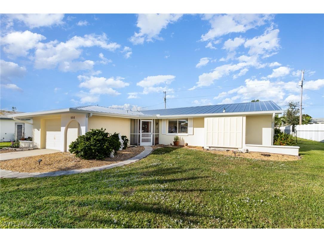 205 SE 44th Terrace Cape Coral FL 33904 223085449 image1
