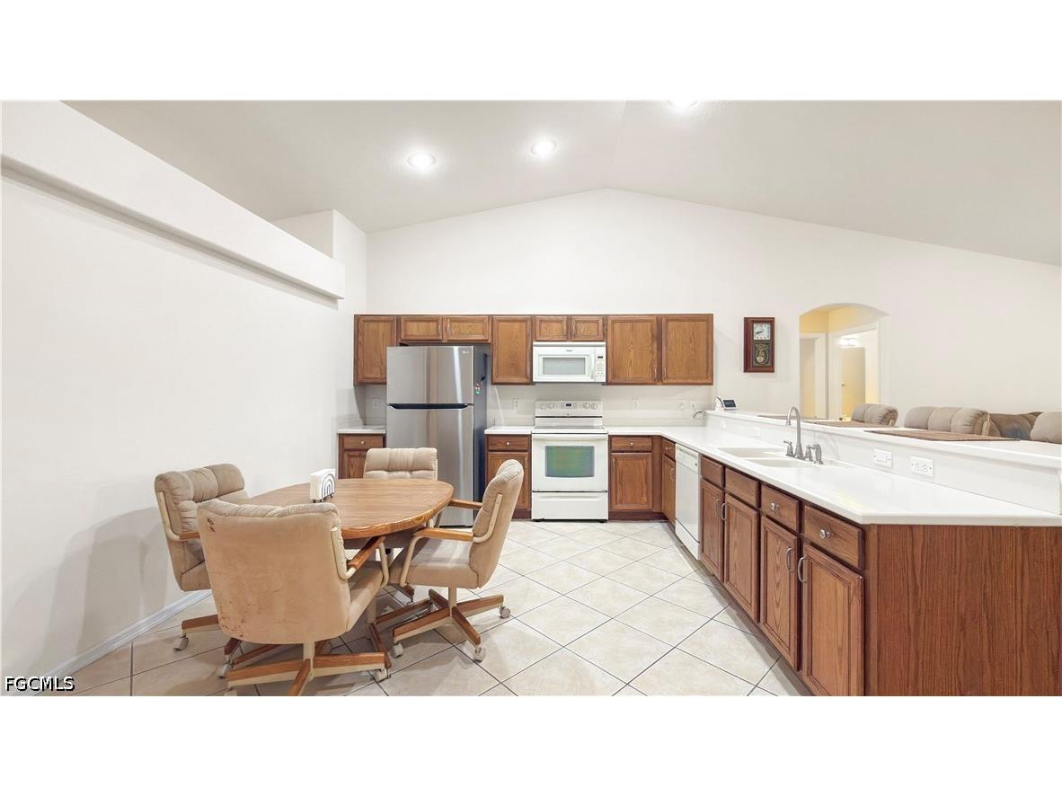 205 SW 42nd Street Cape Coral FL 33914 2026015549 image10