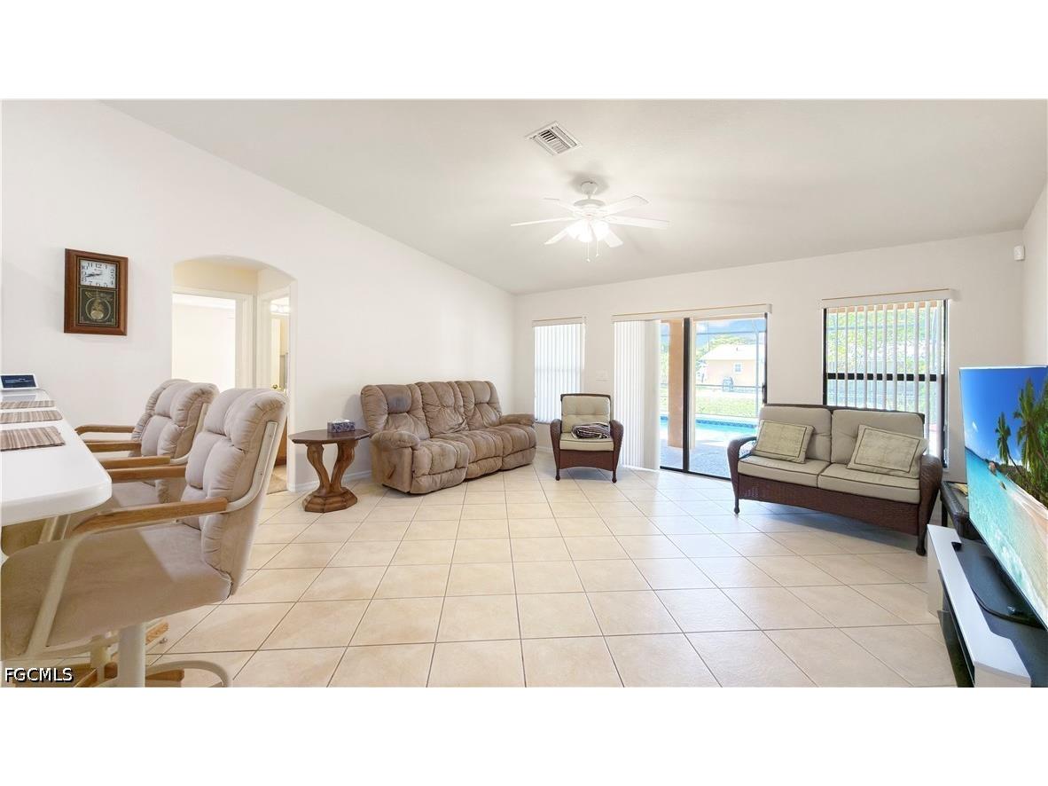 205 SW 42nd Street Cape Coral FL 33914 2026015549 image12