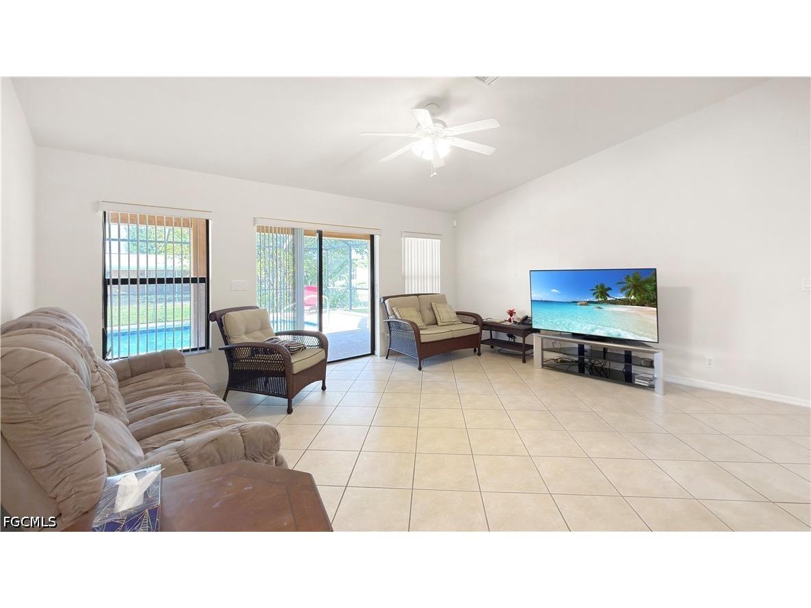 205 SW 42nd Street Cape Coral FL 33914 2026015549 image13