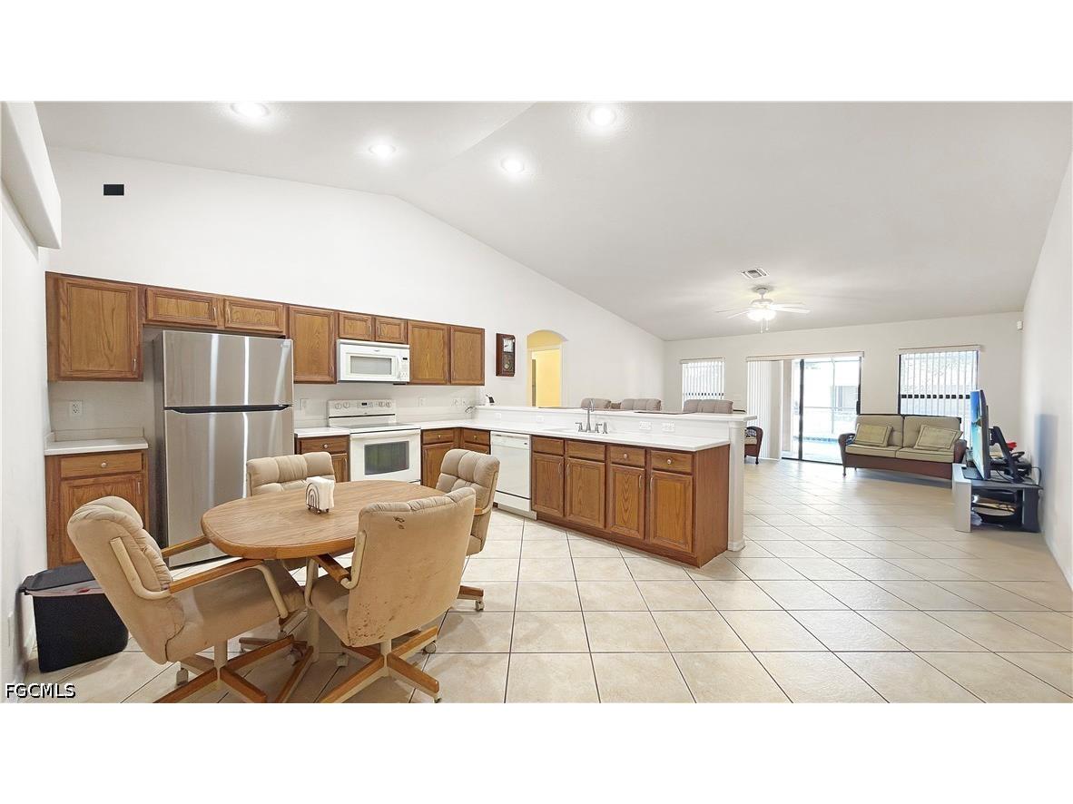 205 SW 42nd Street Cape Coral FL 33914 2026015549 image9