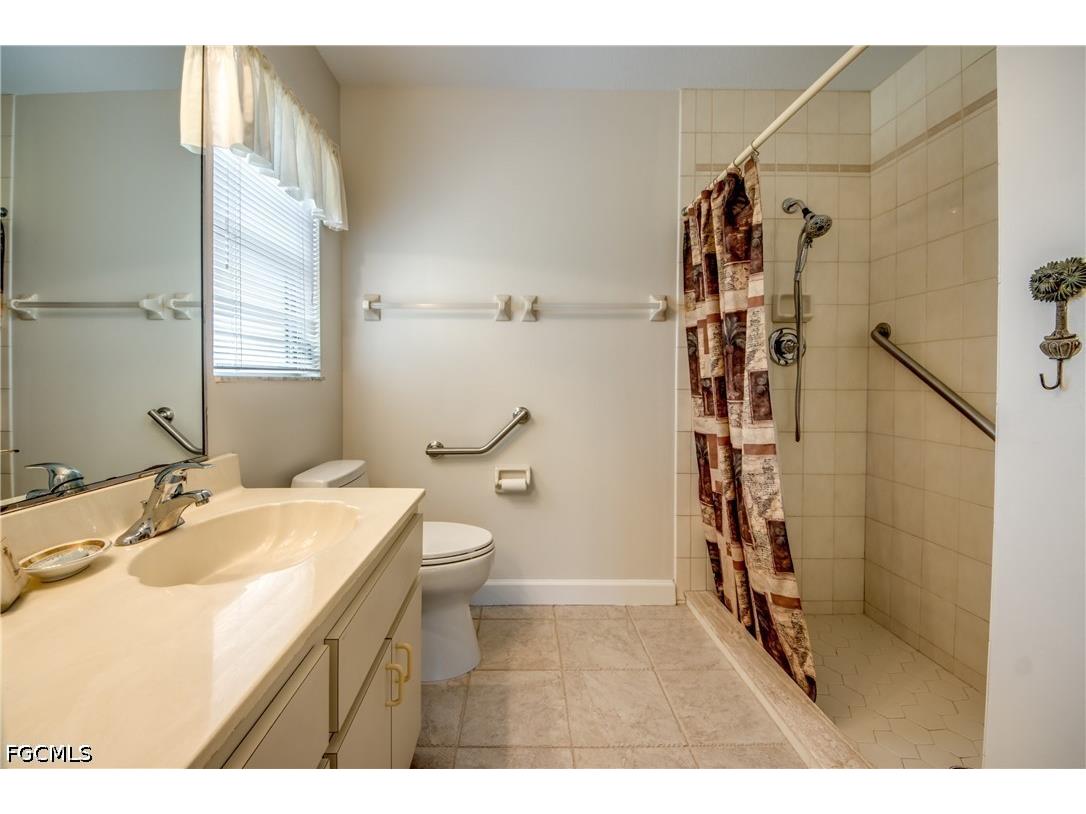 205 SW 8th Street Cape Coral FL 33991 2026023020 image23