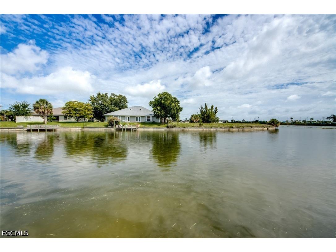 205 SW 8th Street Cape Coral FL 33991 2026023020 image49