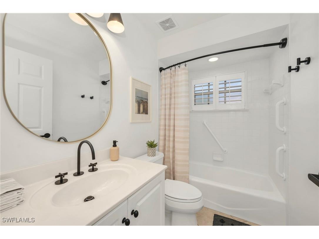 205 Via Perignon #2-3 Naples FL 34119 225083963 image11