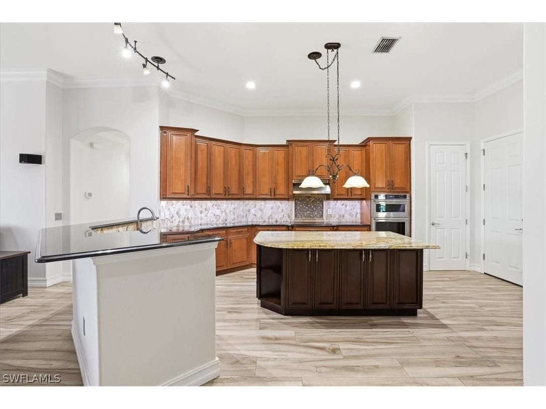 2050 Mandarin Lane Naples FL 34120 226012219 image10