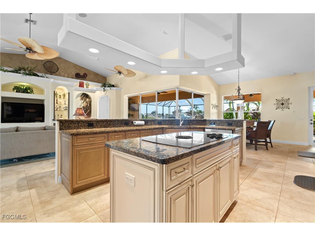 2050 SE 28th Street Cape Coral FL 33904 2025020866 image10