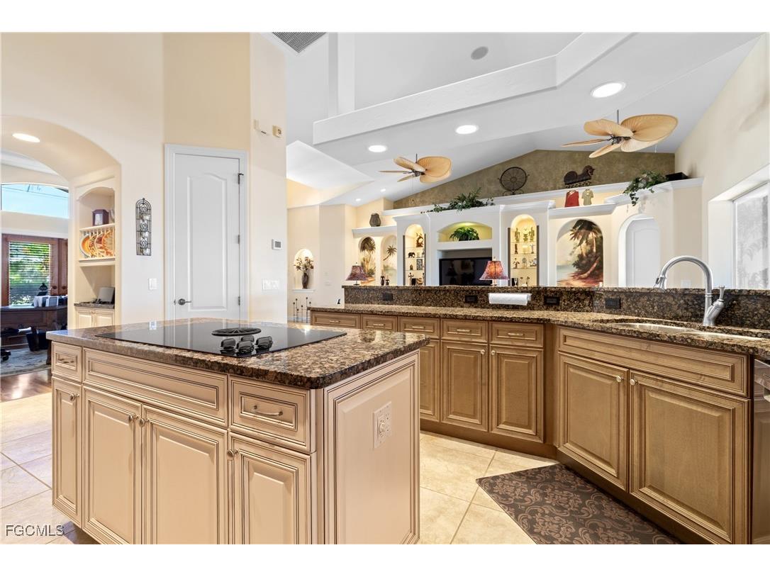 2050 SE 28th Street Cape Coral FL 33904 2025020866 image11