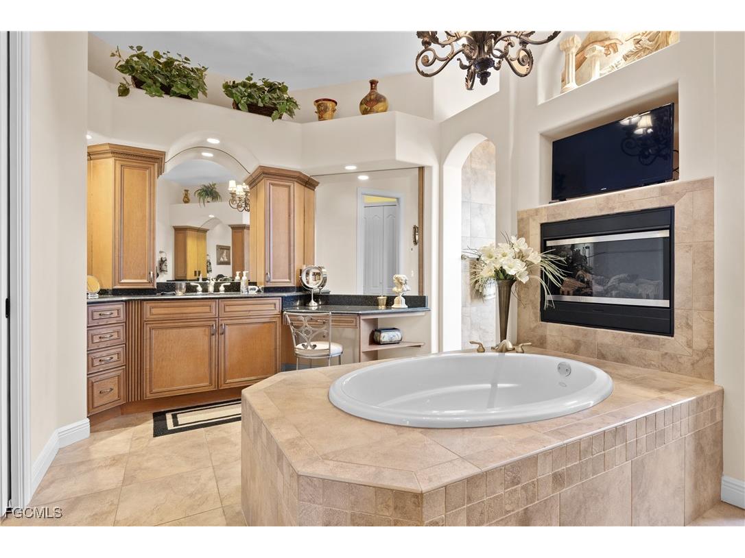 2050 SE 28th Street Cape Coral FL 33904 2025020866 image27