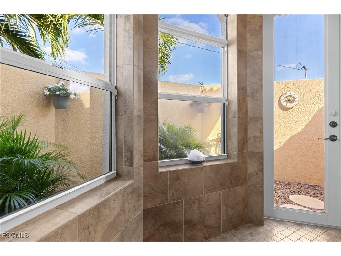 2050 SE 28th Street Cape Coral FL 33904 2025020866 image30