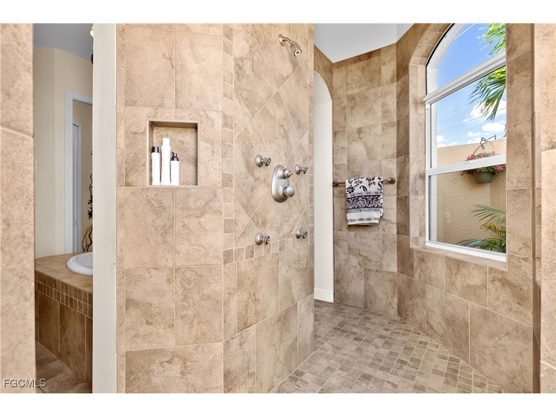 2050 SE 28th Street Cape Coral FL 33904 2025020866 image31