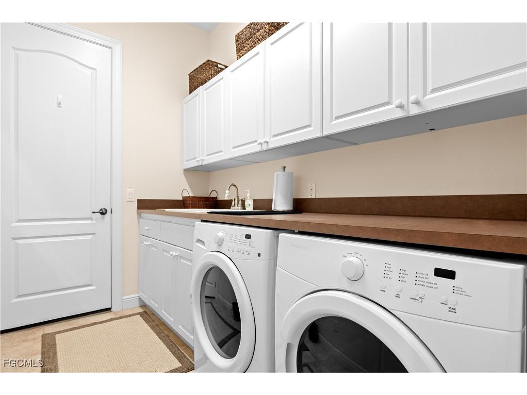 2050 SE 28th Street Cape Coral FL 33904 2025020866 image48