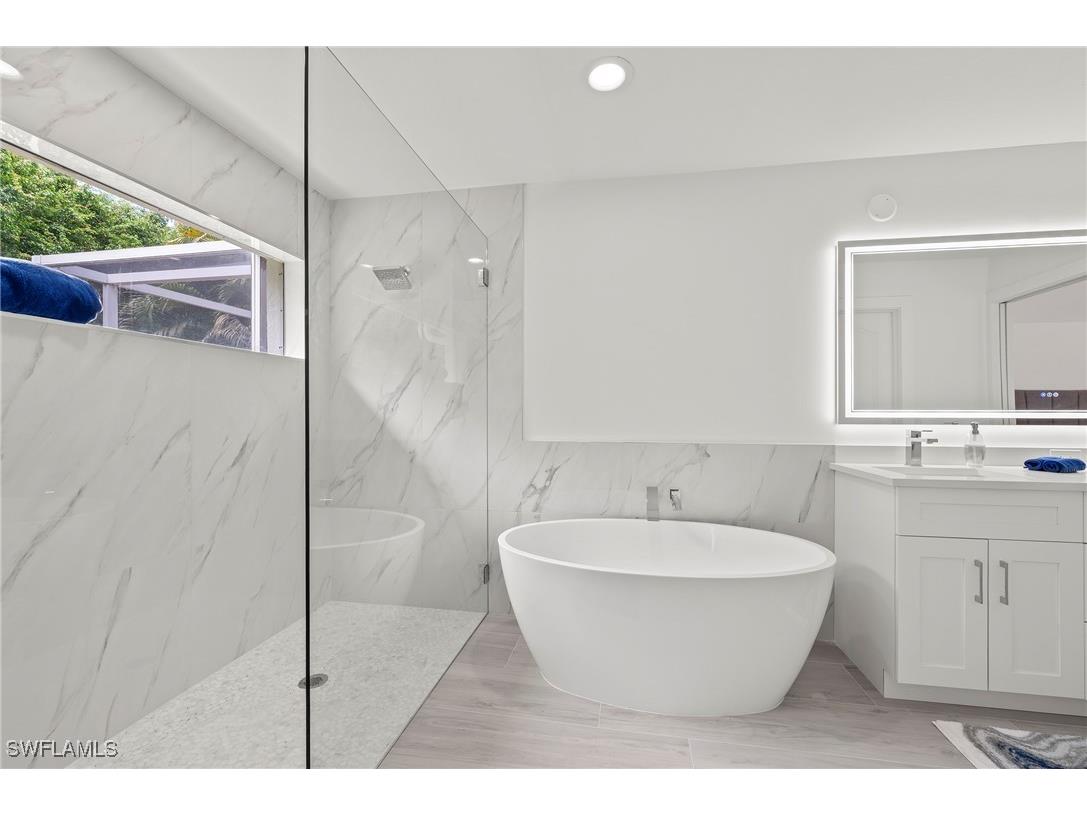 2050 Terrazzo Lane Naples FL 34104 225073259 image14