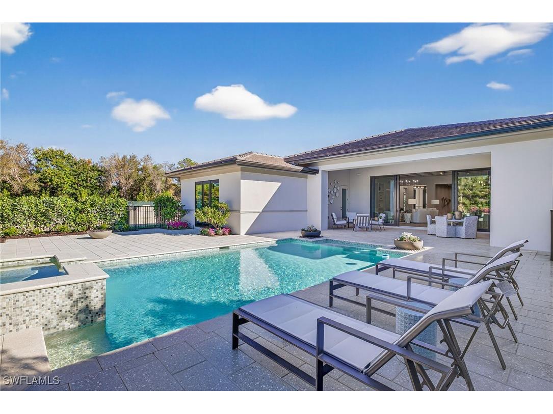 2051 Cambridge Park Drive Naples FL 34109 226002032 image38