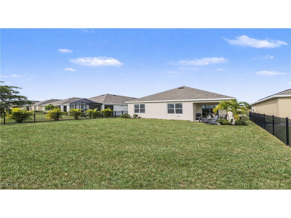 20510 Camino Torcido Loop North Fort Myers FL 33917 2026001623 image5
