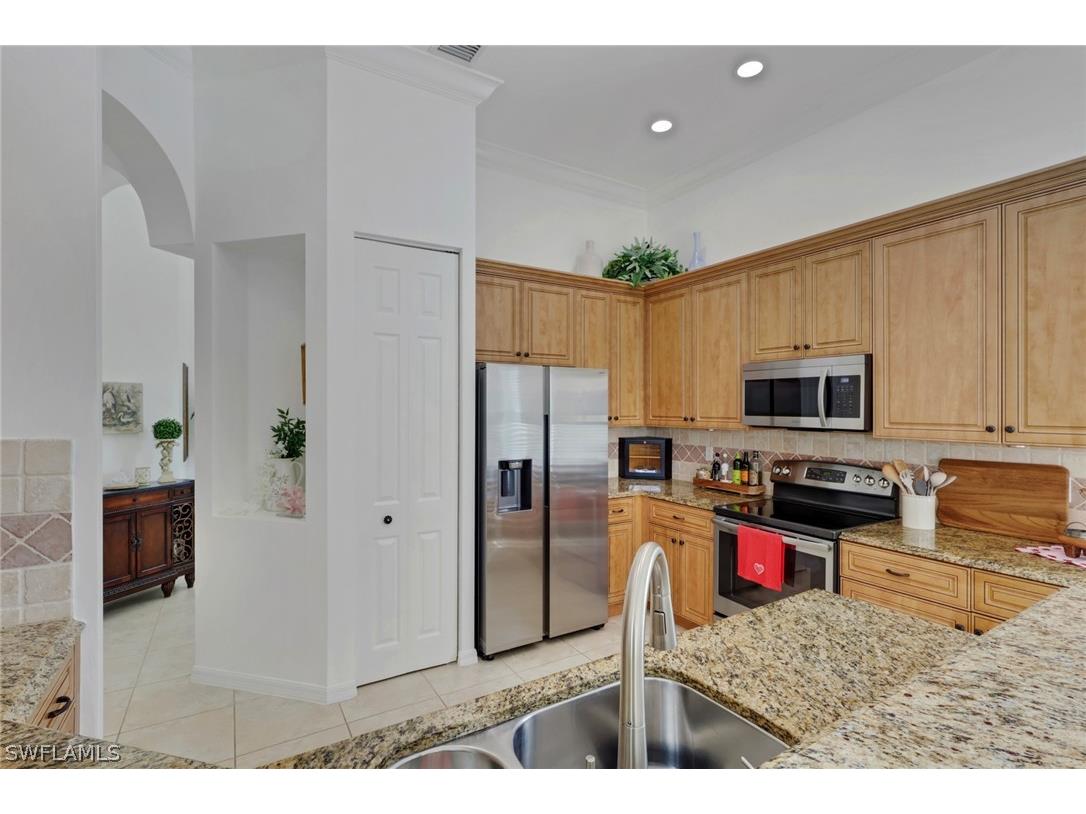 20515 Foxworth Circle Estero FL 33928 226006359 image13