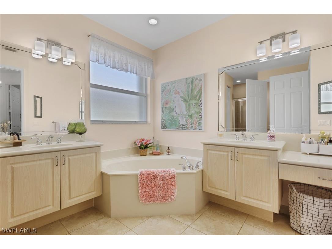 20515 Foxworth Circle Estero FL 33928 226006359 image15