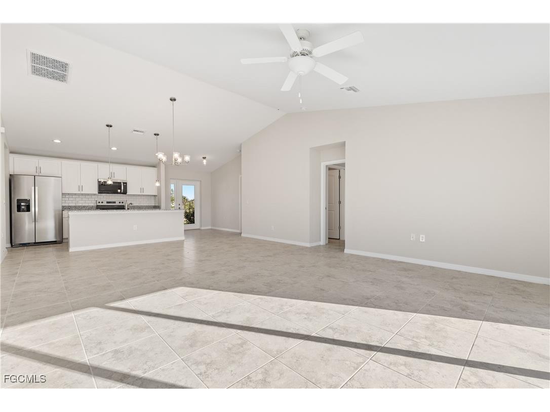 2052 NW 17th Street Cape Coral FL 33993 2025015429 image18