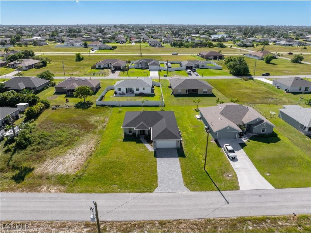 2052 NW 17th Street Cape Coral FL 33993 2025015429 image6