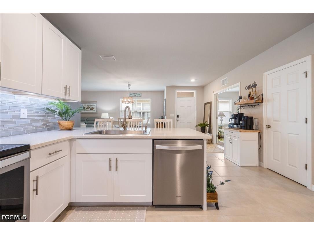 2052 Pigeon Plum Way North Fort Myers FL 33917 2026022182 image15