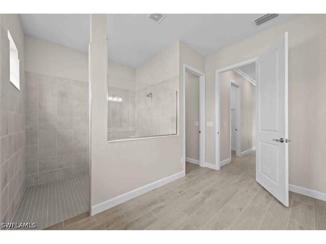 20529 Napa Loop Estero FL 33928 226018281 image27